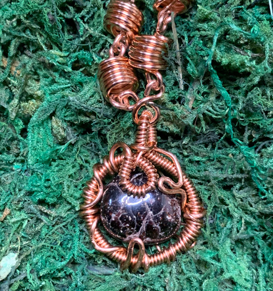 'La Superba' Garnet Necklace